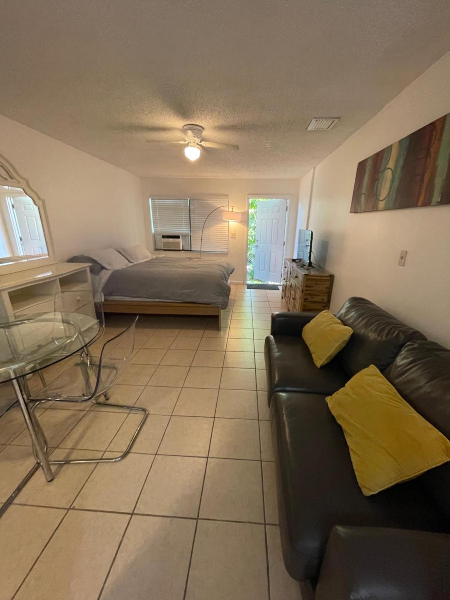 Cozy Downtown Apartments On Water Форт Лодърдейл Екстериор снимка