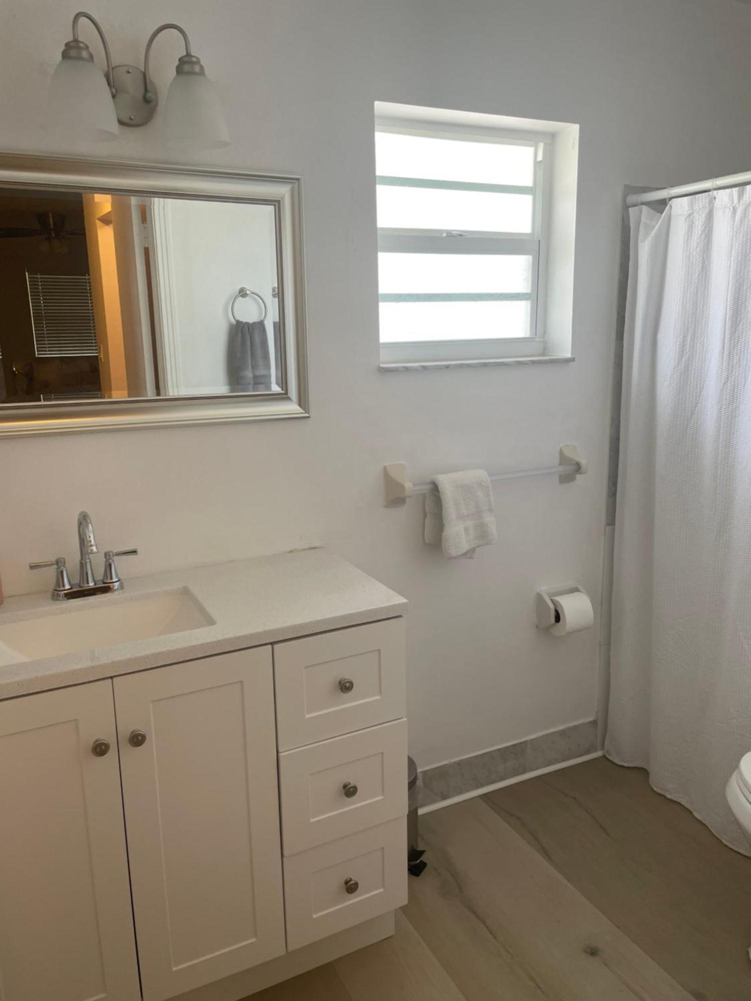 Cozy Downtown Apartments On Water Форт Лодърдейл Екстериор снимка