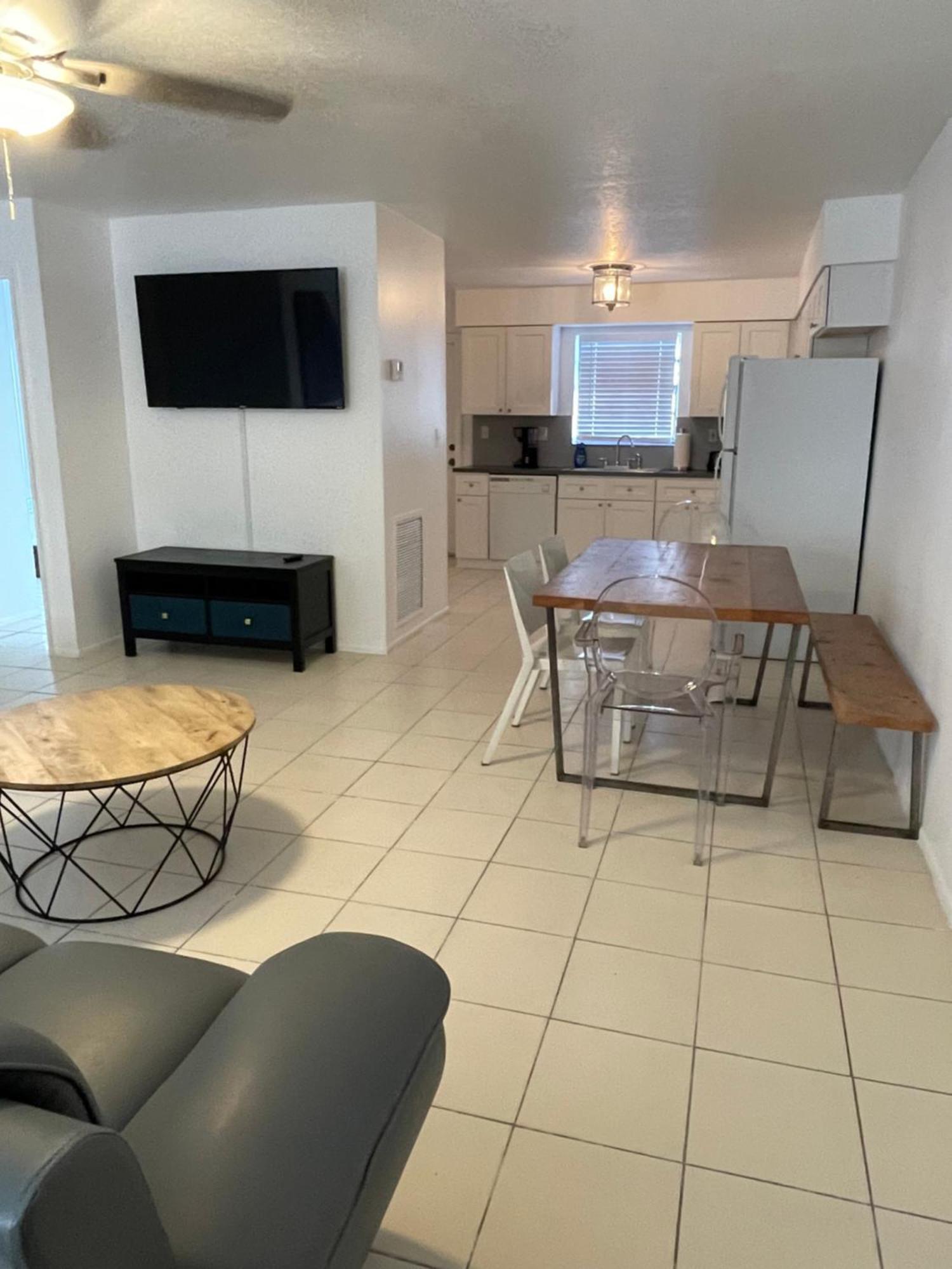 Cozy Downtown Apartments On Water Форт Лодърдейл Екстериор снимка